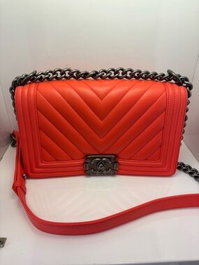 Chanel Boy Bag Orange Chevron | Leather | Ruthenium Hardware
